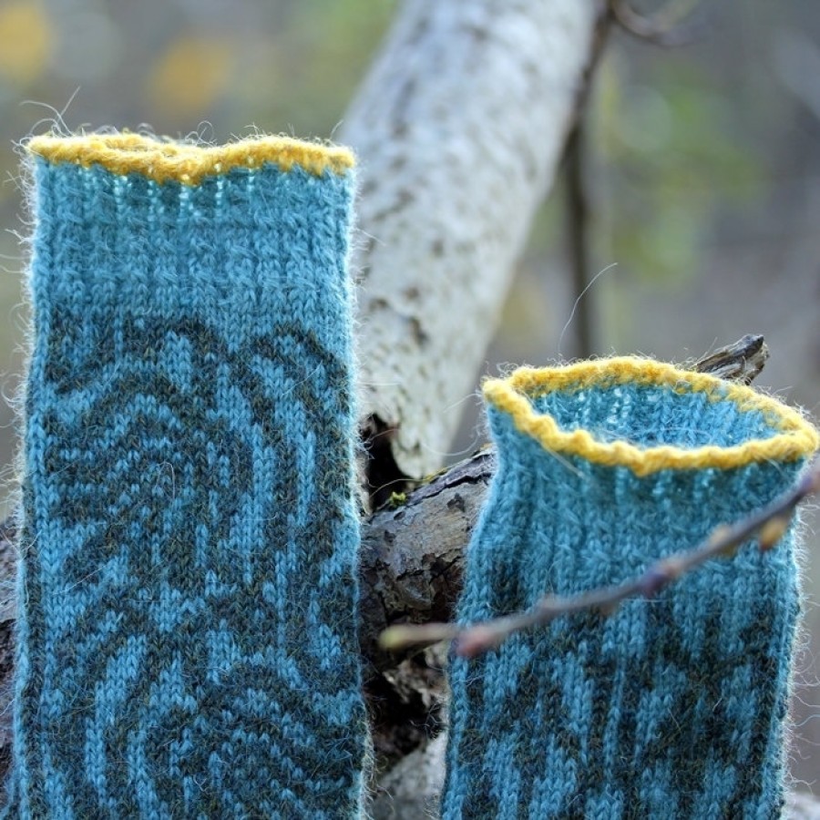 Hand knitted, warm, woolen Mittens "Art Nouveau"