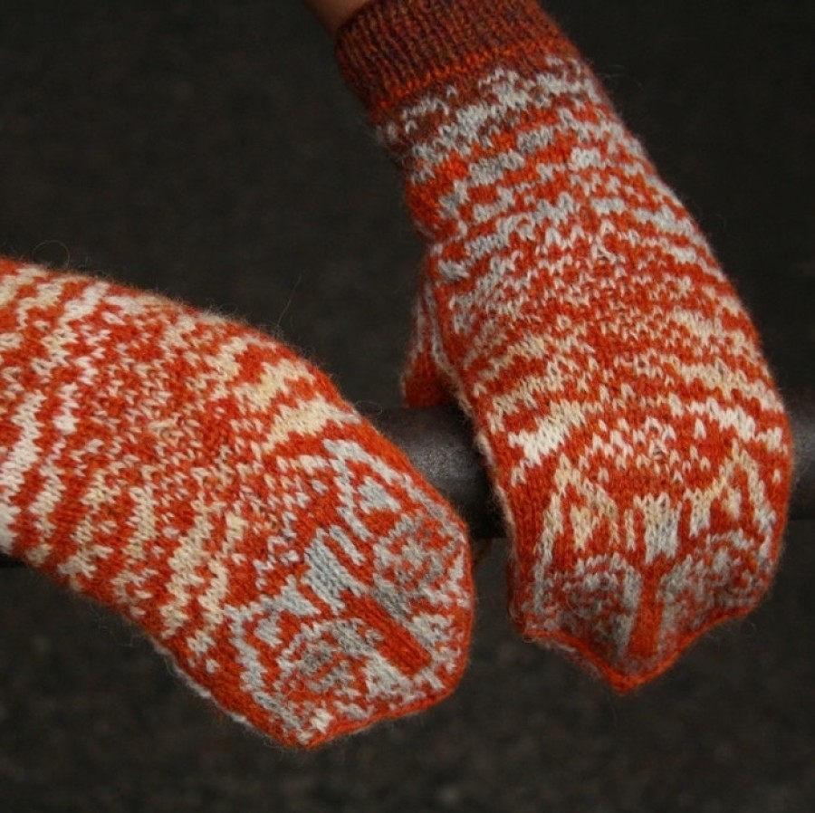 Original, hand knitted, warm, woolen Mittens "Catscan"